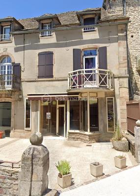 Immeuble - 147 m² - 8 pièces