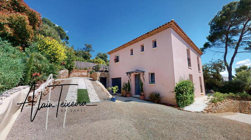 Maison - 142 m² - 5 pièces