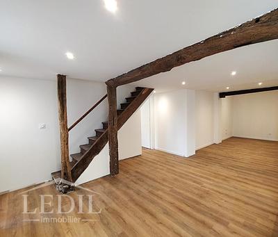 Maison de ville - 100 m² - 5 pièces