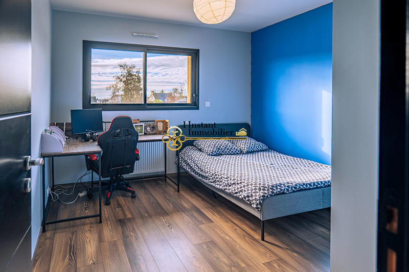 Maison - 238 m² - 8 pièces