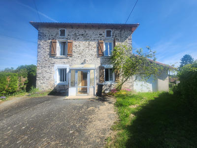 Maison - 97 m² - 5 pièces