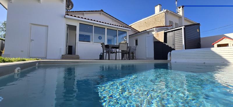 Maison - 140 m² - 8 pièces