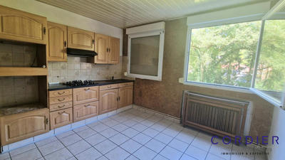 Appartement - 97 m² - 4 pièces