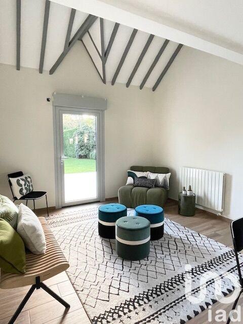 Maison - 212 m² - 8 pièces