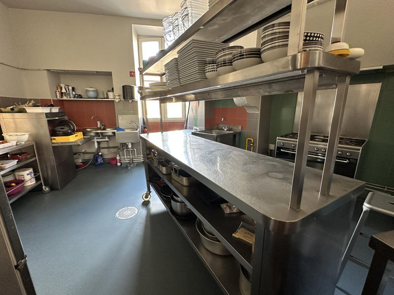 Fonds de commerce - Magasins - 195 m²