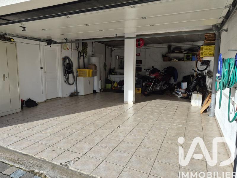 Maison - 200 m² - 6 pièces