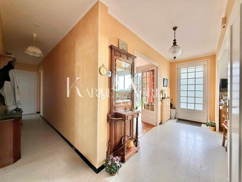 Maison - 94 m² - 5 pièces