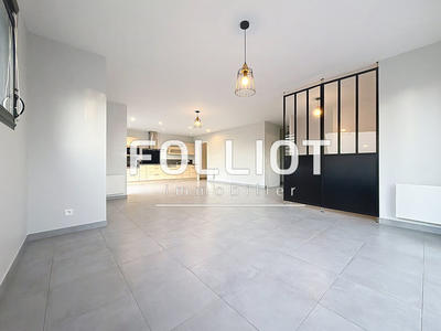 Maison - 85 m² - 3 pièces