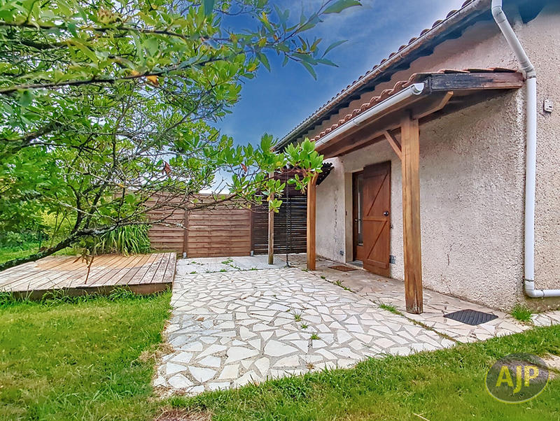 Maison - 160 m² - 8 pièces