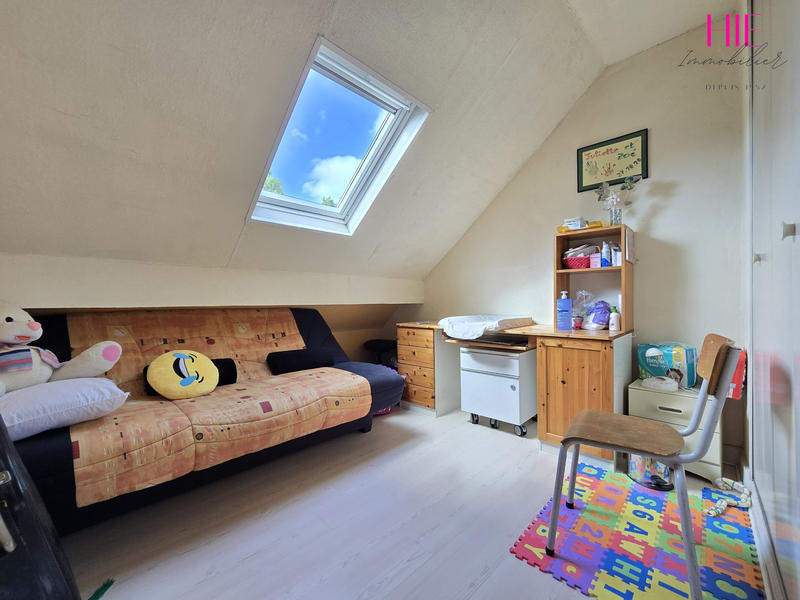 Maison traditionnelle - 90 m² - 6 pièces