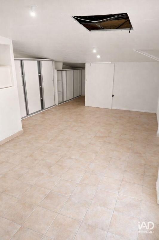 Local commercial - 4 570 m²