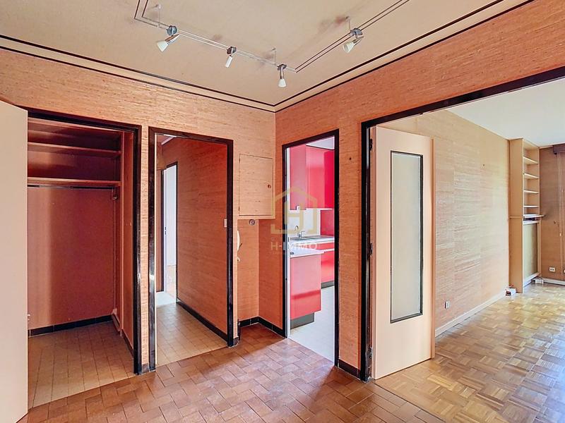 Appartement - 98 m² - 5 pièces