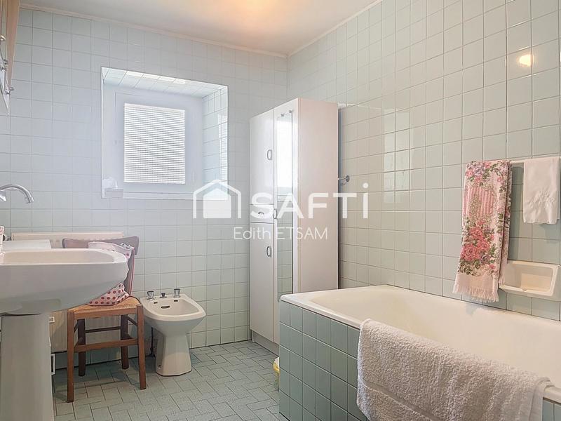 Maison - 90 m² - 5 pièces