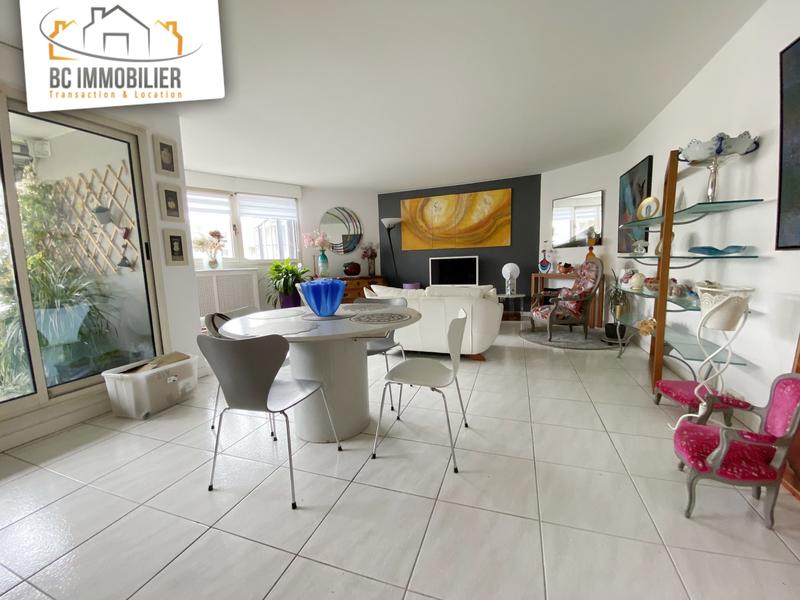 Appartement - 61 m² - 2 pièces