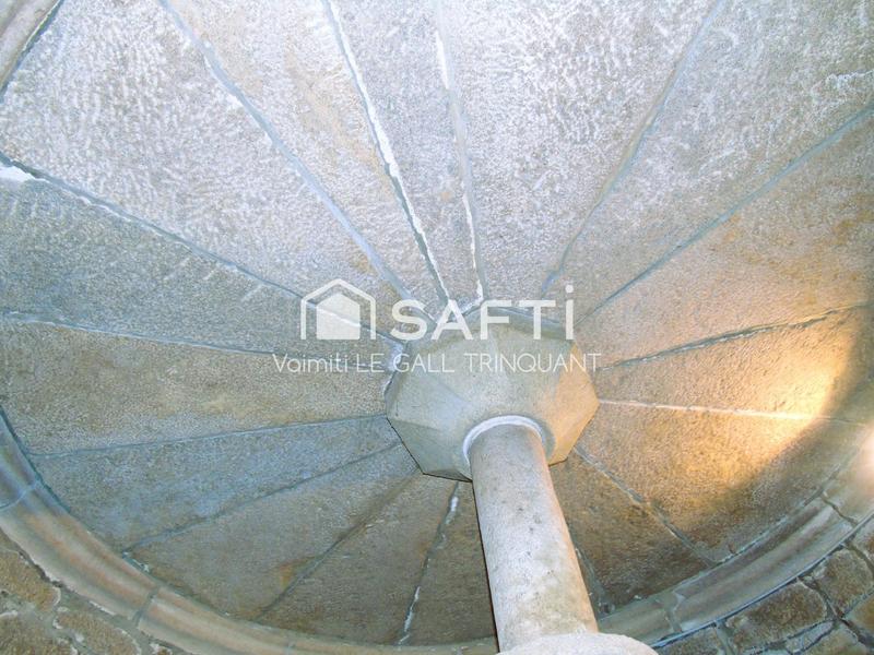 Propriété - 316 m² - 15 pièces