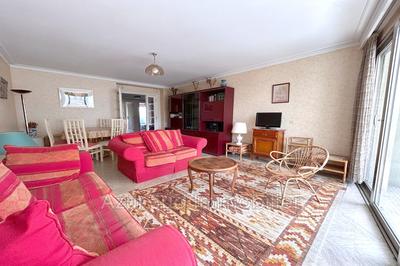 Appartement - 93 m² - 3 pièces