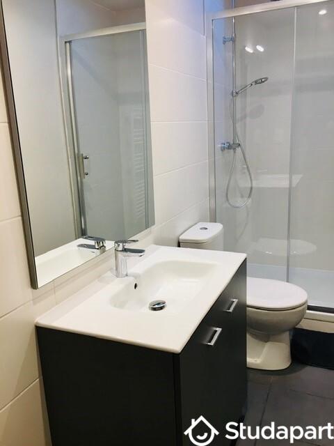 Chambre - 11 m² - 1 pièce