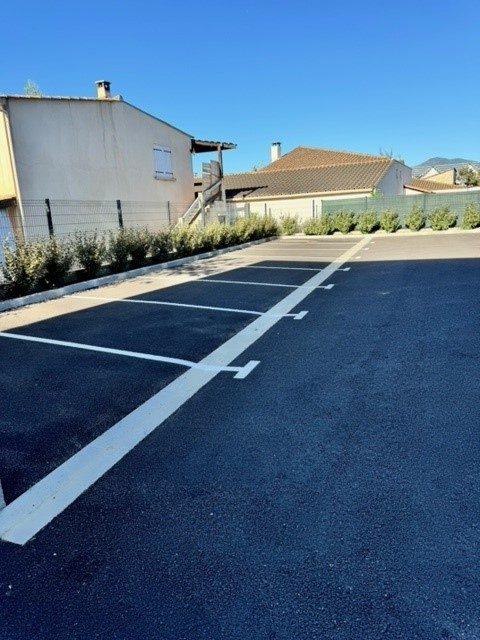 Local d'activités - 272 m²