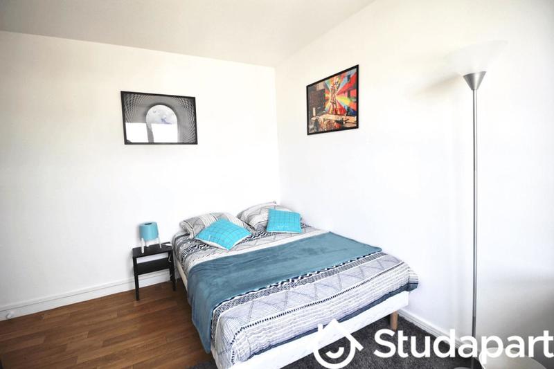 Chambre - 11 m² - 1 pièce