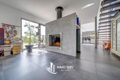 Maison - 229 m² - 7 pièces