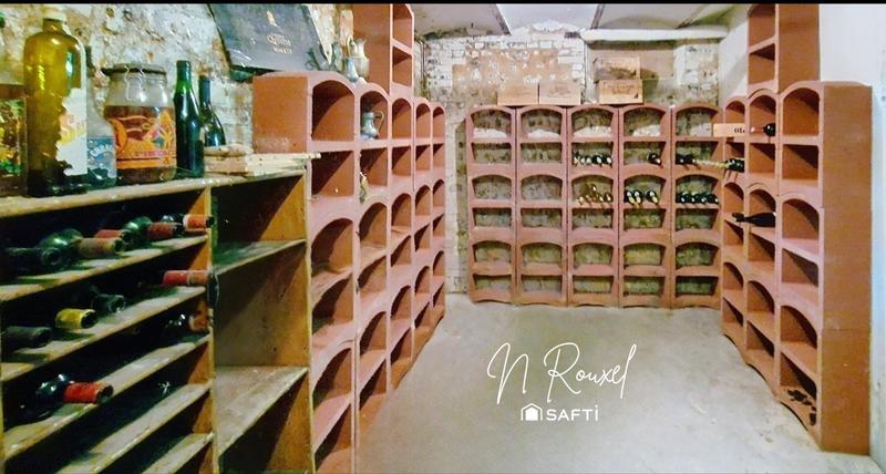 Maison de maîtres - 293 m² - 11 pièces