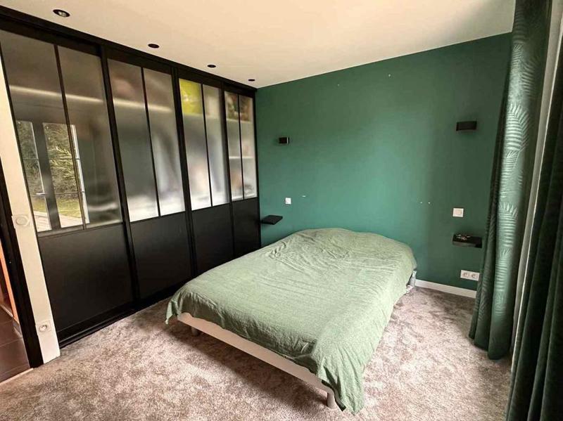 Pavillon - 146 m² - 7 pièces