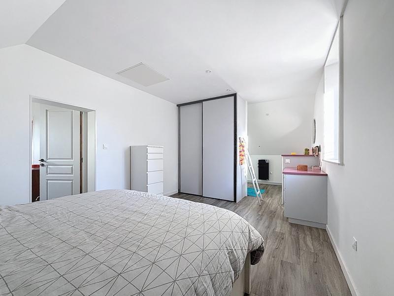 Maison - 137 m² - 4 pièces