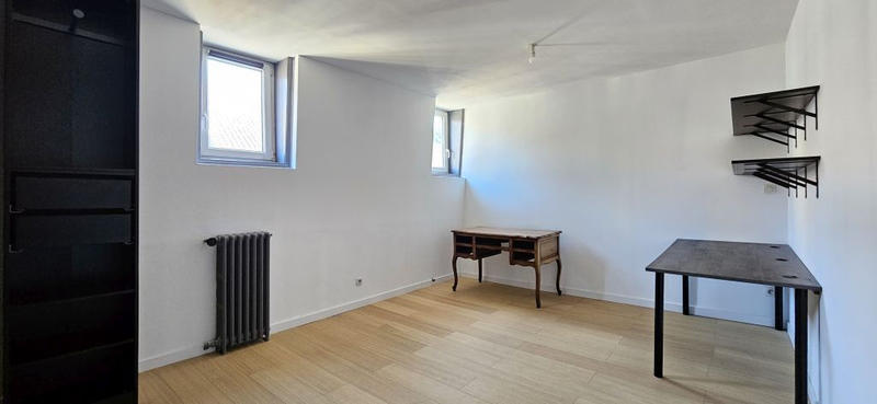 Maison - 170 m² - 8 pièces