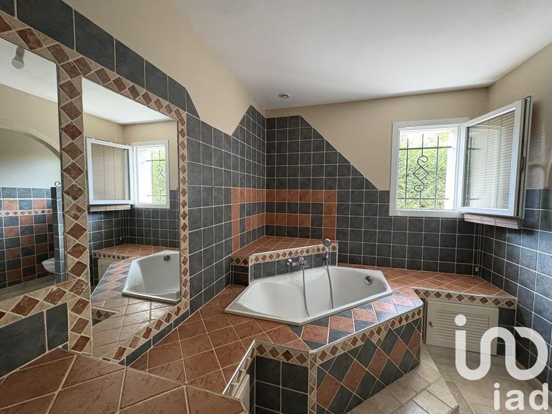 Maison - 122 m² - 4 pièces