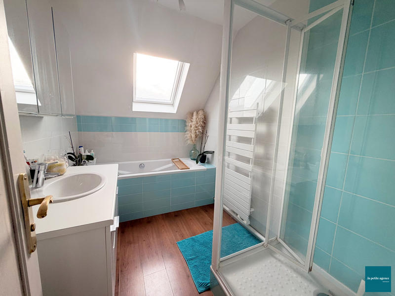 Maison - 102 m² - 6 pièces