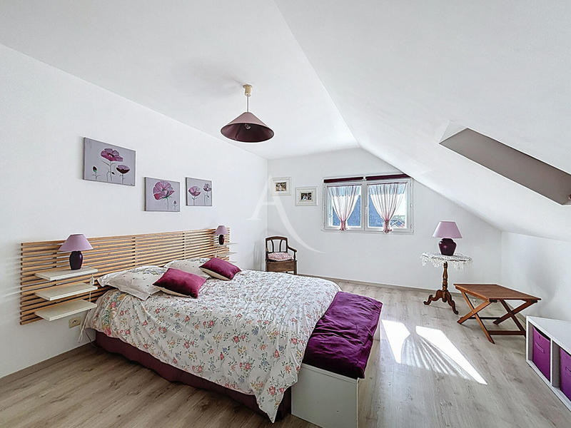 Maison - 174 m² - 6 pièces