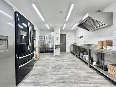 Bureau - 1 300 m² - 38 pièces