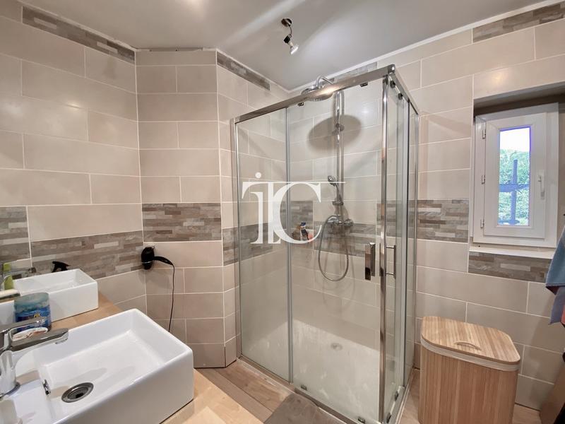 Maison ancienne - 130 m² - 17 pièces