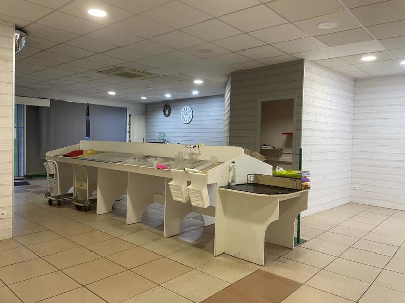 Local commercial - 118 m² - 3 pièces