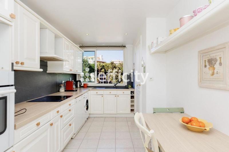 Appartement - 103 m² - 3 pièces