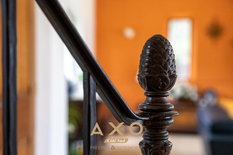 Maison - 224 m² - 7 pièces