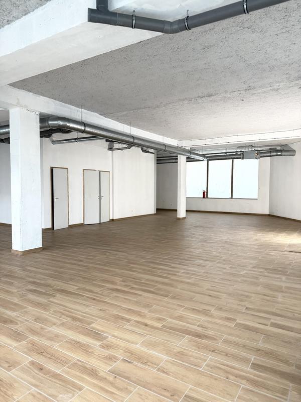 Local commercial - 230 m²