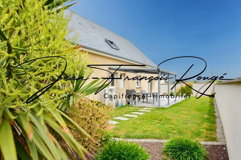 Maison - 235 m² - 9 pièces