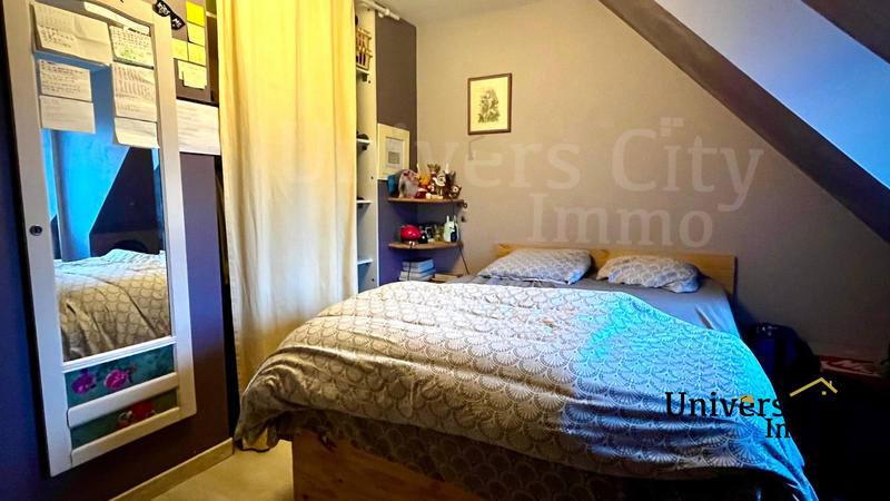 Maison traditionnelle - 126 m² - 8 pièces