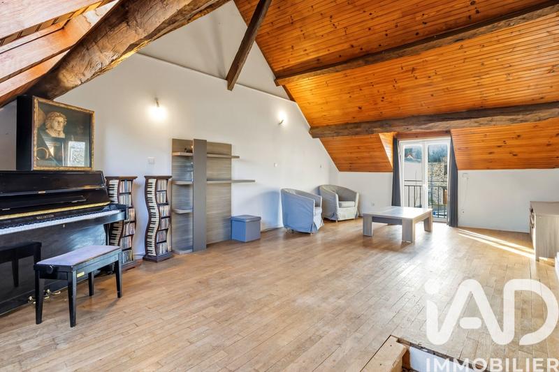 Maison - 147 m² - 7 pièces