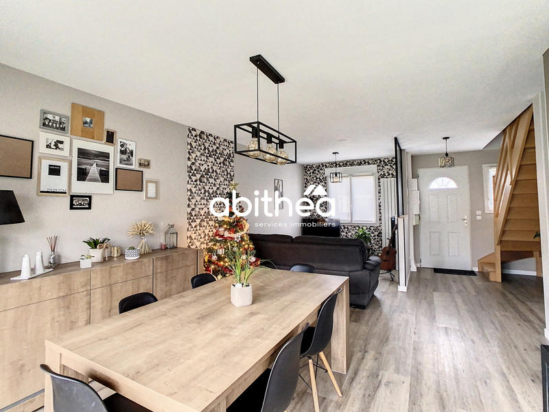 Maison - 110 m² - 5 pièces