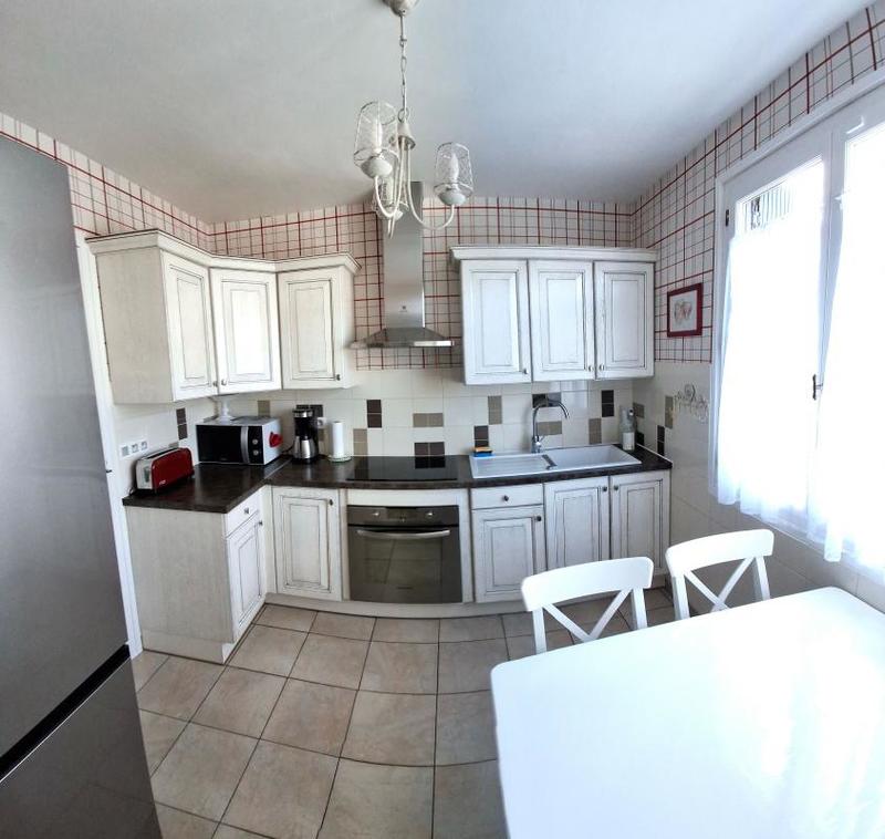 Maison - 97 m² - 5 pièces