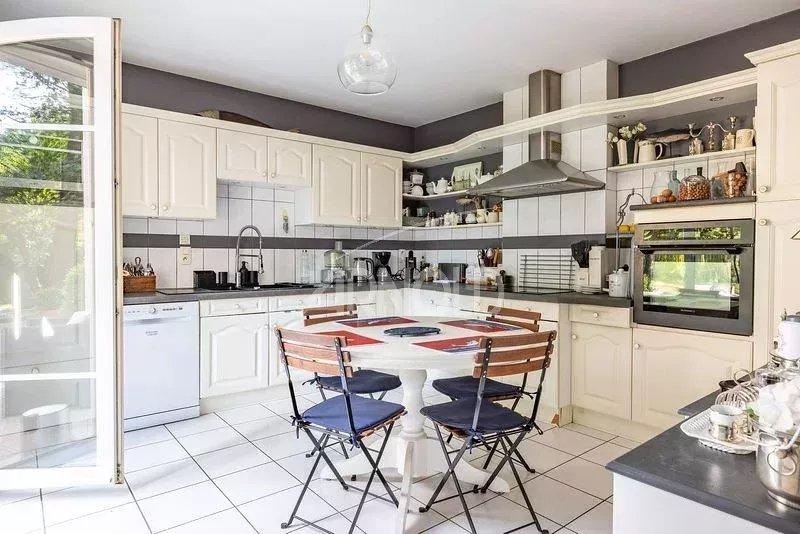 Maison - 165 m² - 6 pièces