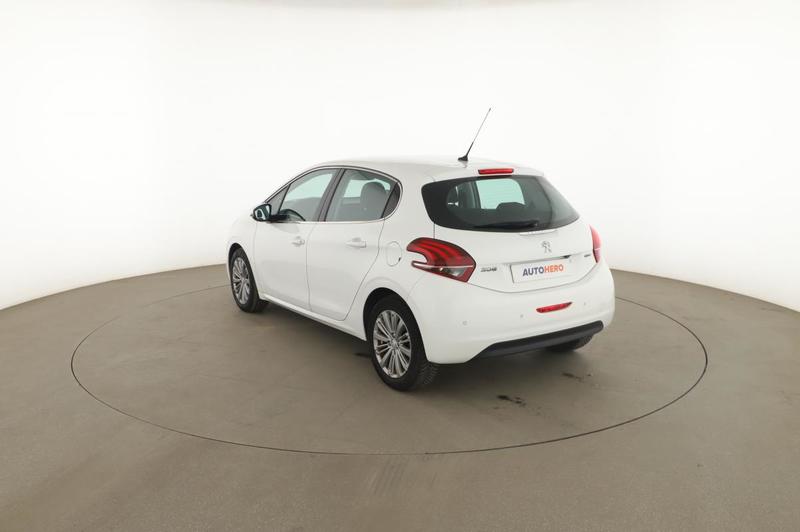 Peugeot 208 1.2 PureTech Allure 5p 110 ch