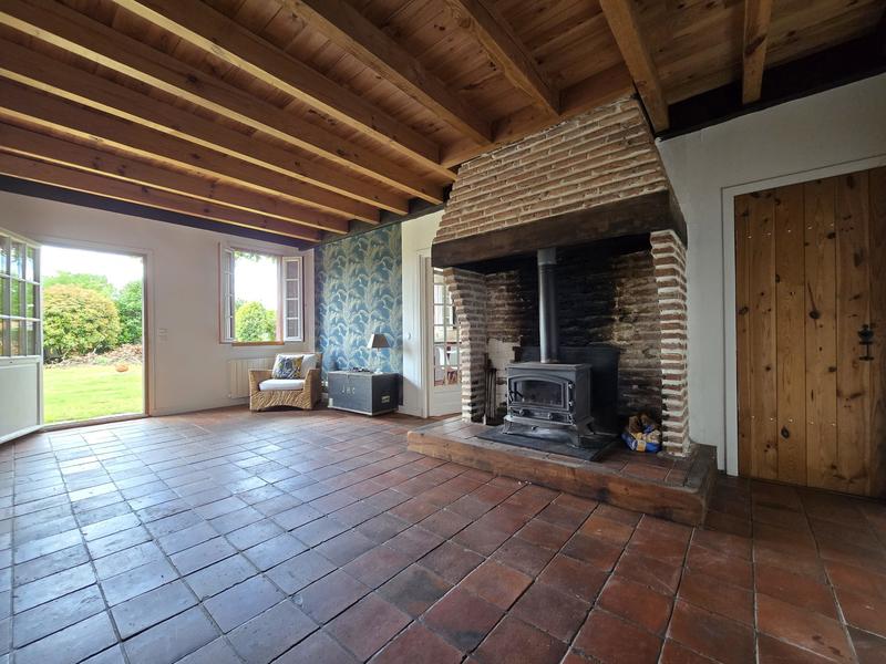 Maison - 390 m² - 15 pièces