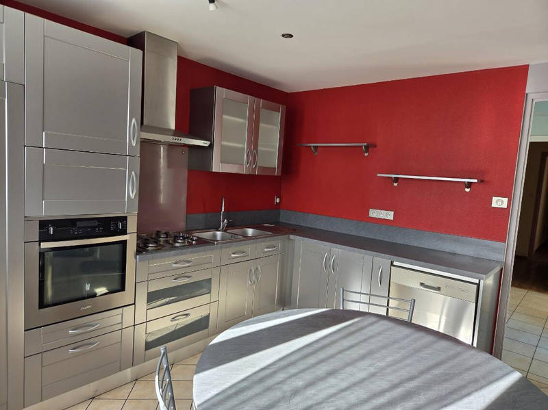 Maison - 100 m² - 5 pièces