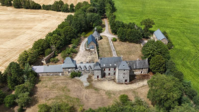 Manoir - 242 m² - 25 pièces