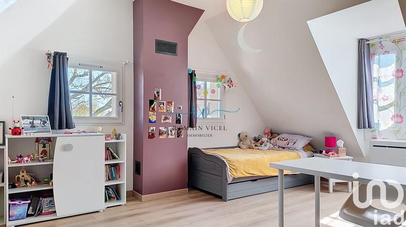 Maison - 293 m² - 7 pièces