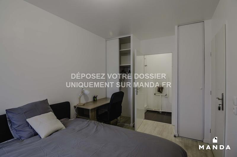 Chambre - 11 m² - 4 pièces