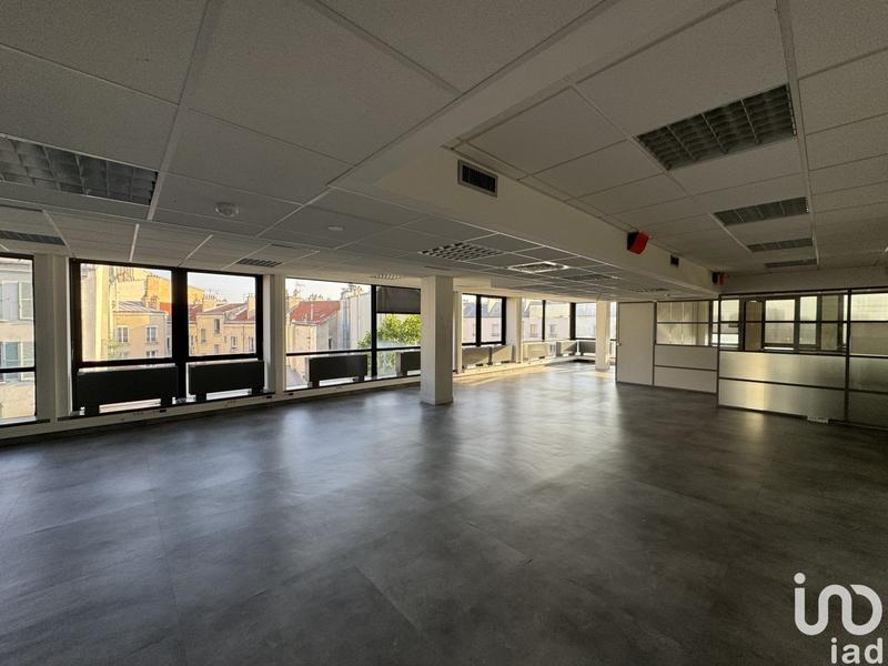 Local commercial - 1 236 m²